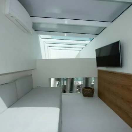 Apartment 3 Bedroom Mykonos Town